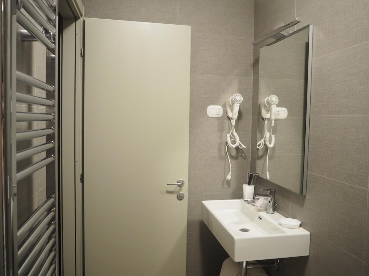 Oasiclub Hotel В'єсте Екстер'єр фото